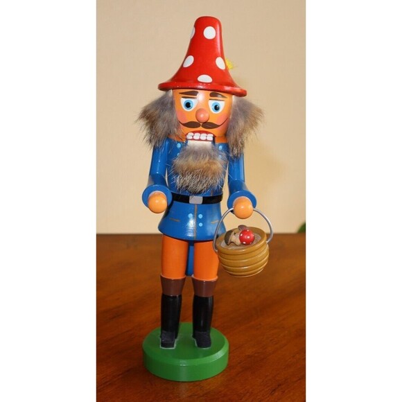 10.75" VEB Hodrewa Rothenthal German Democratic Republic Nutcracker Mushroom Man - Picture 1 of 13